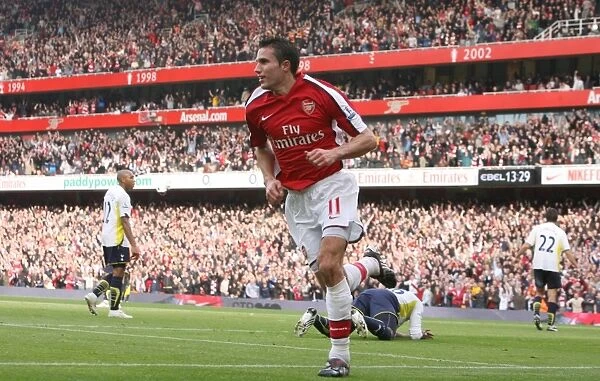 Robin van Persie's Epic Goal: Arsenal's 3-0 Victory Over Tottenham, 2009