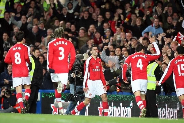 Robin van Persie's Epic Goal: Arsenal's Triumph Over Chelsea (30 / 11 / 08)