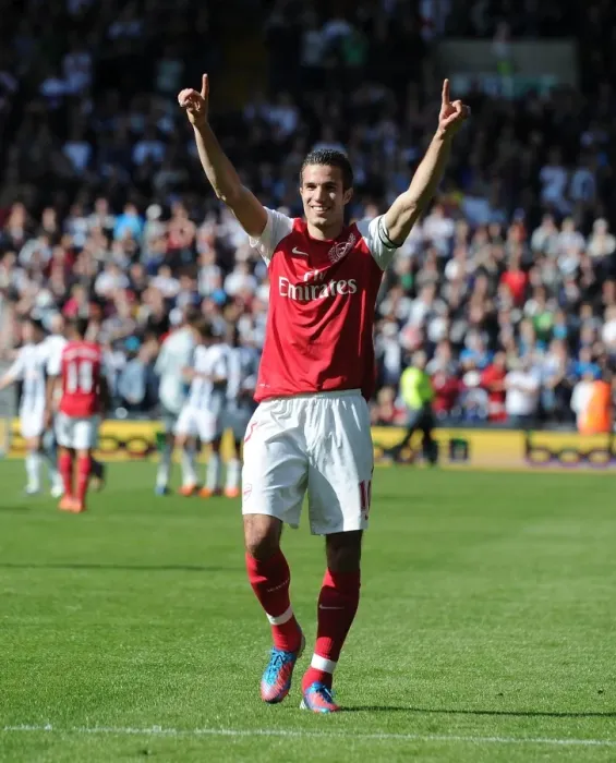 Framed Print : Robin van Persie's Euphoric Celebration: Arsenal's Thrilling Win at West Bromwich Albion (2011-12)