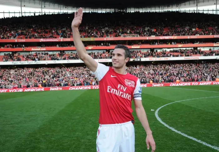 Framed Print : Robin van Persie's Farewell Wave: Arsenal v Tottenham, 2011-12 Premier League