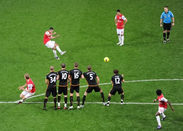 Framed Print : Robin van Persie's Free Kick: Arsenal vs. Wolverhampton Wanderers, 2011-2012 Framed Print : Robin van Persie's Free Kick: Arsenal vs. Wolverhampton Wanderers, 2011-2012