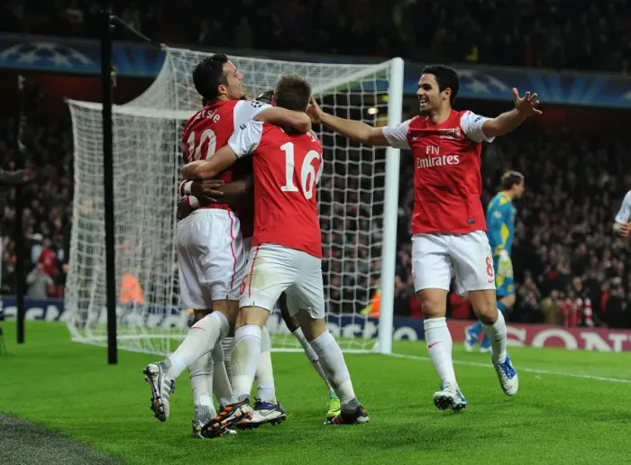 Framed Print : Robin van Persie's Goal Celebration: Arsenal vs. Borussia Dortmund, UEFA Champions League 2011-12