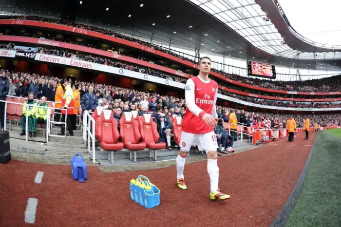 Framed Print : Robin van Persie's Hat-Trick: Arsenal's Dominant 3-0 Win Over Wigan Athletic in the Premier League