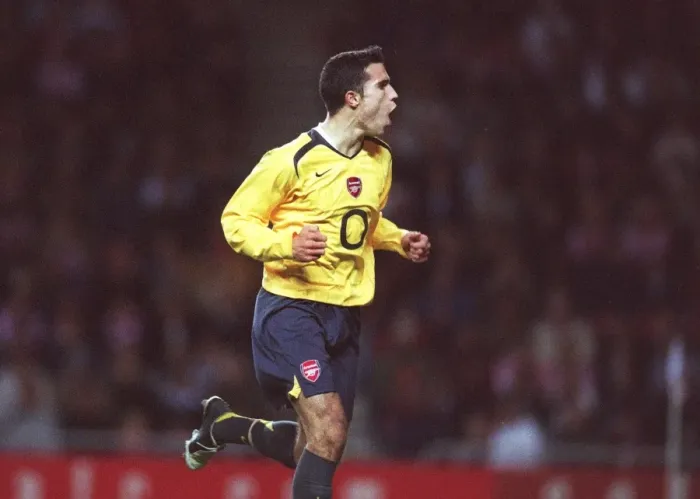 Framed Print : Robin van Persie's Penalty: Arsenal's Dominance over Sunderland in Carling League Cup (3-0)