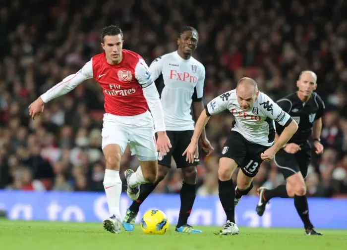 Framed Print : Robin van Persie's Sensational Skill: Outmaneuvering Danny Murphy (Arsenal vs Fulham, 2011-12) Framed Print : Robin van Persie's Sensational Skill: Outmaneuvering Danny Murphy (Arsenal vs Fulham, 2011-12)
