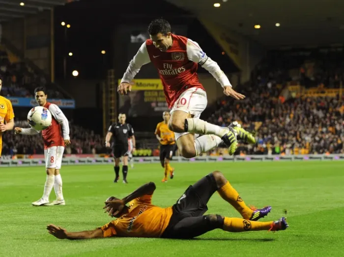 Framed Print : Robin van Persie's Soaring Past of Ronald Zubar: A Premier League Goal to Remember, Arsenal vs. Wolverhampton Wanderers, 2012