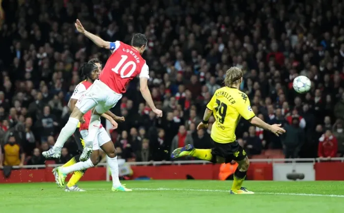 Framed Print : Robin van Persie's Stunner: Arsenal Takes 2-0 Lead Over Borussia Dortmund in Champions League (November 23, 2011)