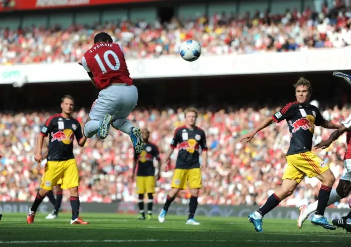 Framed Print : Robin van Persie's Stunner: Arsenal vs. New York Red Bulls - Emirates Cup 2011 (1-1)