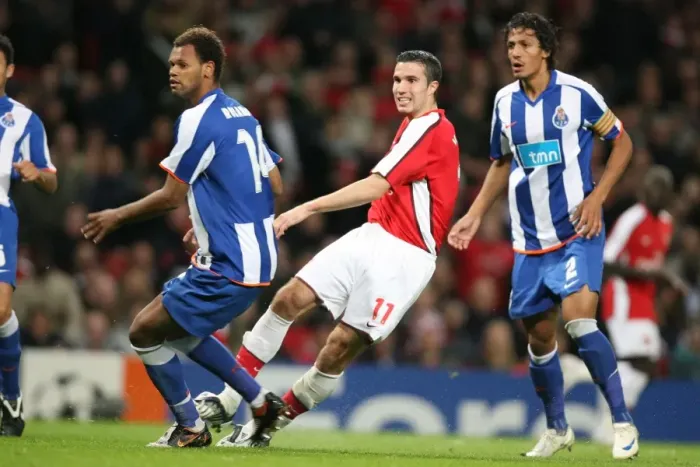 Framed Print : Robin van Persie's Stunner: Arsenal's 4-0 Thrashing of Porto in the Champions League, 2008