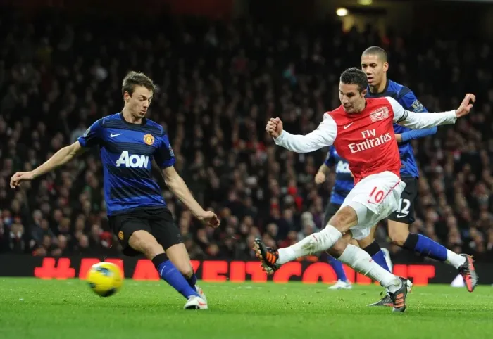 Framed Print : Robin van Persie's Stunning Goal: Arsenal vs Manchester United, Premier League 2011-12