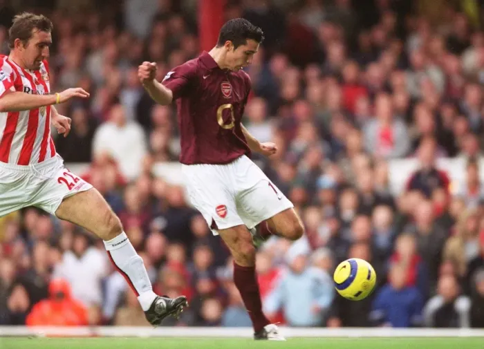 Framed Print : Robin van Persie's Thrilling Debut Goal: Arsenal 3-1 Sunderland, FA Premier League, Highbury, 2005