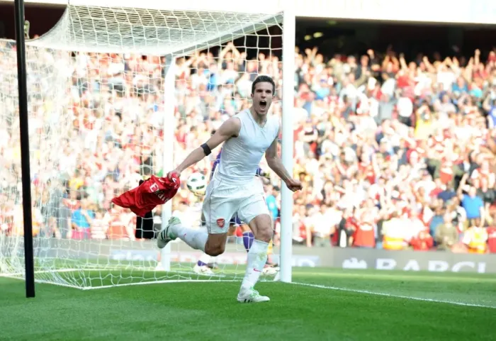 Framed Print : Robin van Persie's Thrilling Goal: Arsenal vs. Liverpool, Barclays Premier League (April 17, 2011)