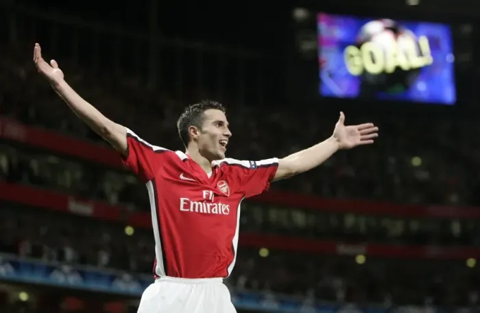 Framed Print : Robin van Persie's Thrilling Goal: Arsenal's 2-0 Lead in Champions League vs. Olympiacos