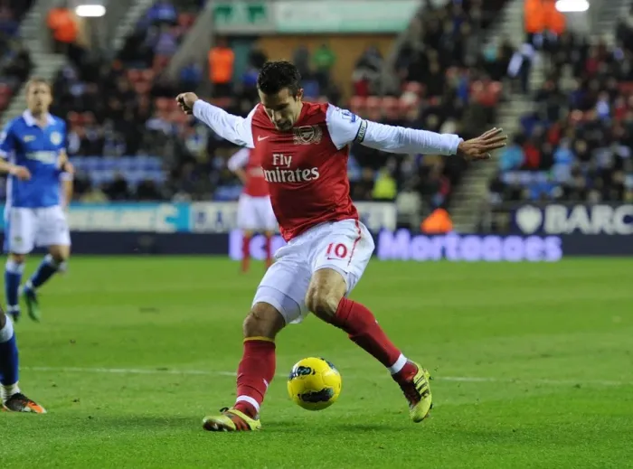 Framed Print : Robin van Persie's Trickery: Arsenal's Star Forward Dazzles Wigan Athletic in Premier League Clash, 2011-12