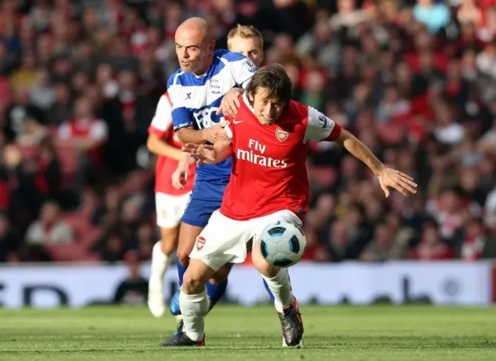 Framed Print : Rosicky vs Carr: Arsenal's Victory over Birmingham (2:1), Barclays Premier League, Emirates Stadium, October 16, 2010
