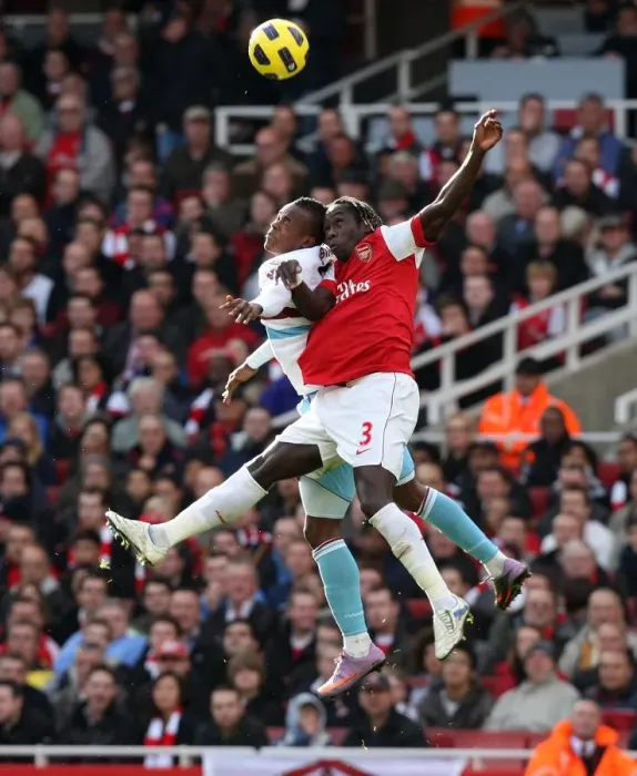 Framed Print : Sagna Stops Obinna: Arsenal Edge Past West Ham 1-0 in Premier League Clash Framed Print : Sagna Stops Obinna: Arsenal Edge Past West Ham 1-0 in Premier League Clash