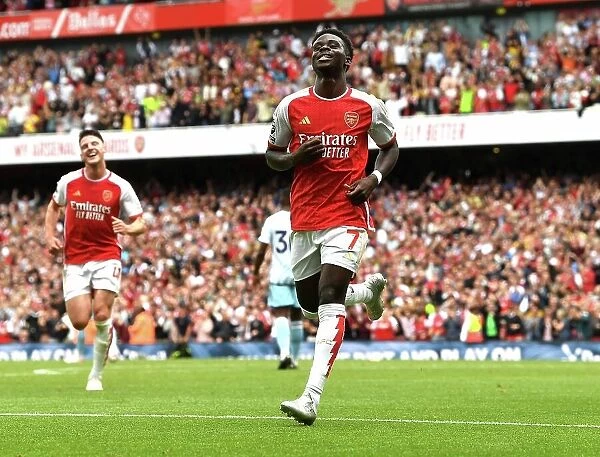 Saka Scores: Arsenal Takes 2-0 Lead Over Nottingham Forest (2023-24)