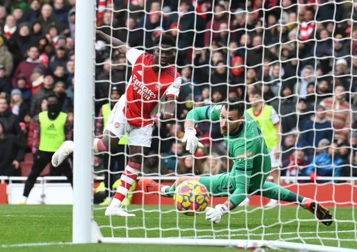 Framed Print : Saka Scores First: Arsenal's Triumph over Newcastle United in the 2021-22 Premier League Framed Print : Saka Scores First: Arsenal's Triumph over Newcastle United in the 2021-22 Premier League