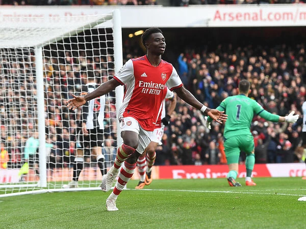Saka Scores First: Arsenal's Victory over Newcastle United in Premier League Showdown
