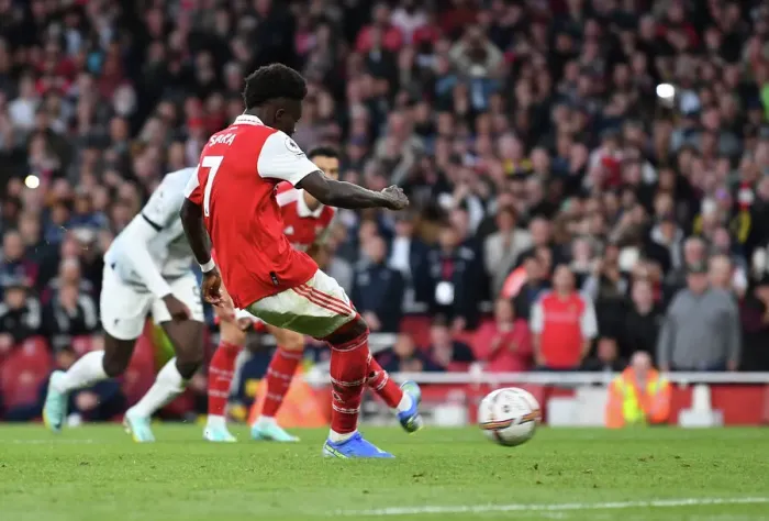 Framed Print : Saka Scores Penalty: Arsenal's Triumph Over Liverpool in 2022-23 Premier League