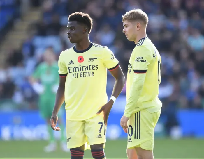 Framed Print : Saka and Smith Rowe in Action: Arsenal vs Leicester City (2021-22)
