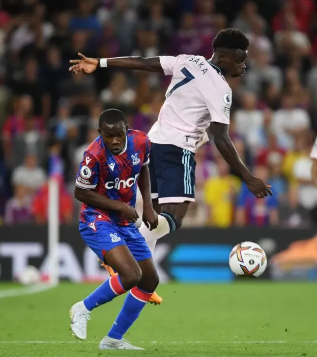 Framed Print : Saka vs Mitchell: Battle at Selhurst Park - Crystal Palace vs Arsenal FC, Premier League 2022-23 Framed Print : Saka vs Mitchell: Battle at Selhurst Park - Crystal Palace vs Arsenal FC, Premier League 2022-23