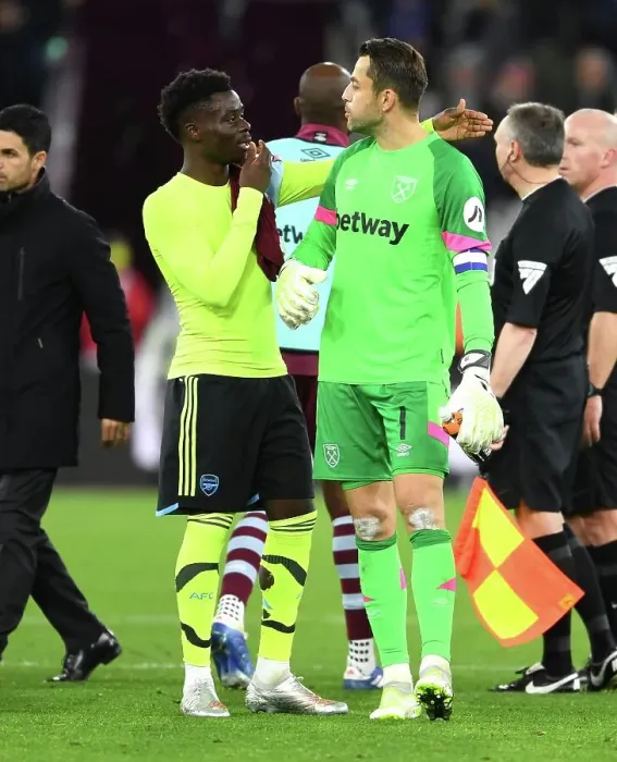 Framed Print : Saka's Interaction: West Ham vs. Arsenal in Carabao Cup, 2023-24