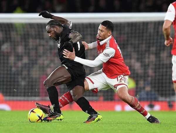 Saliba vs. Antonio: A Premier League Clash at the Emirates