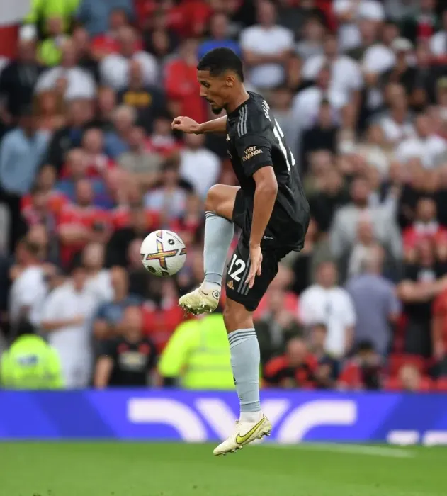 Framed Print : Saliba's Premier League Debut: Arsenal vs. Manchester United (2022-23)