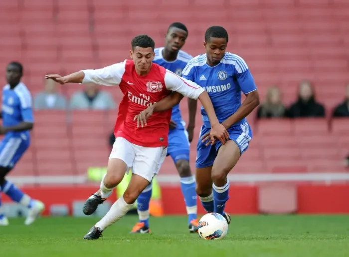 Framed Print : Samir Bihmoutine (Arsenal) Archange Nkumu (Chelsea). Arsenal U18 1: 0 Chelsea U18 Framed Print : Samir Bihmoutine (Arsenal) Archange Nkumu (Chelsea). Arsenal U18 1: 0 Chelsea U18