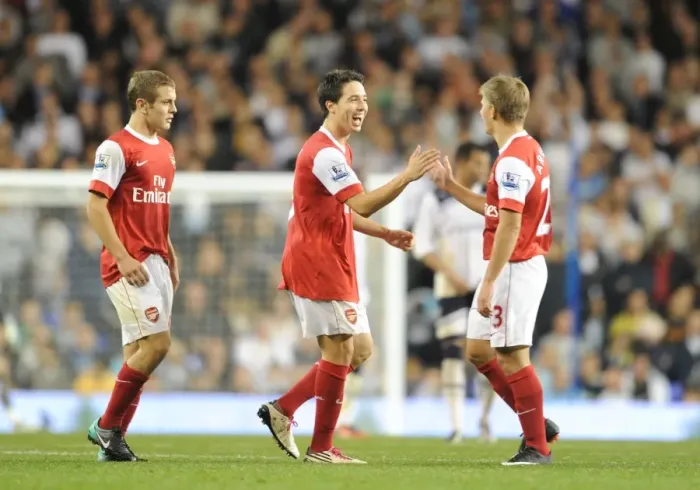 Framed Print : Samir Nasri celebrates scoring the 3rd Arsenal goal with Andrey Arshavin
