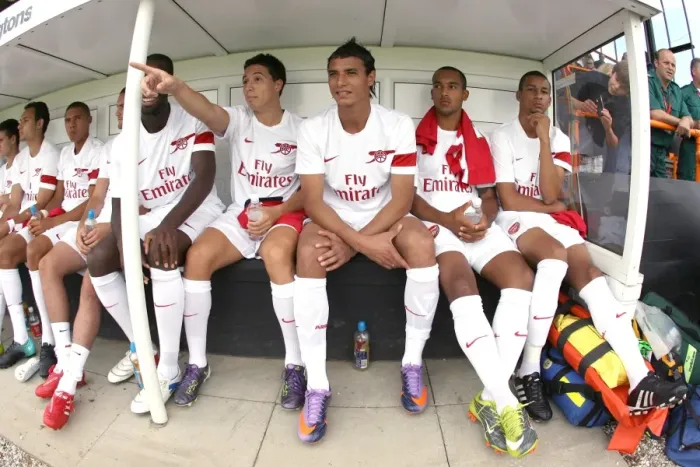 Framed Print : Samir Nasri, Marouane Chamakh and Theo Walcott (Arsenal). Barnet 0: 4 Arsenal