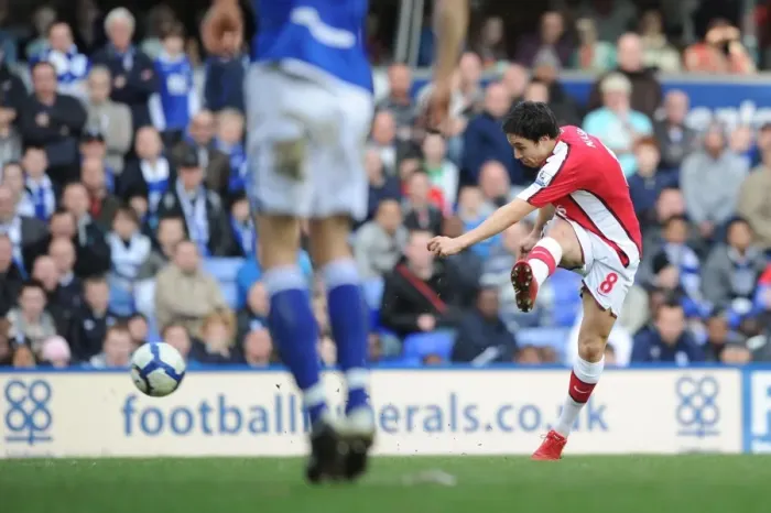 Framed Print : Samir Nasri shoots past Birmingham goalkeeper Joe Hart to score the Arsenal goal Framed Print : Samir Nasri shoots past Birmingham goalkeeper Joe Hart to score the Arsenal goal