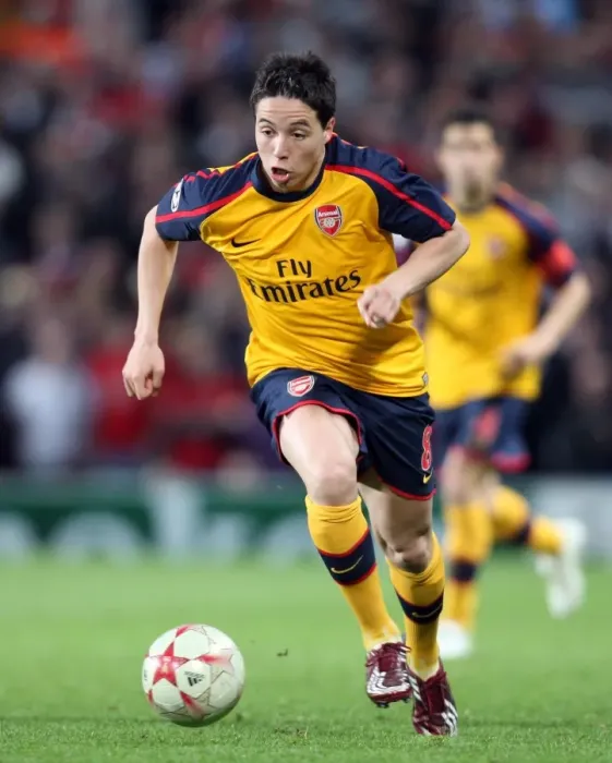 Framed Print : Samir Nasri vs Manchester United: Arsenal's Lone Warrior in the 2009 UCL Semi-Final Framed Print : Samir Nasri vs Manchester United: Arsenal's Lone Warrior in the 2009 UCL Semi-Final