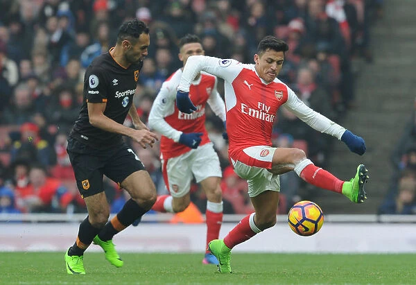 Sanchez vs. Elmohamady: A Football Battle at the Emirates