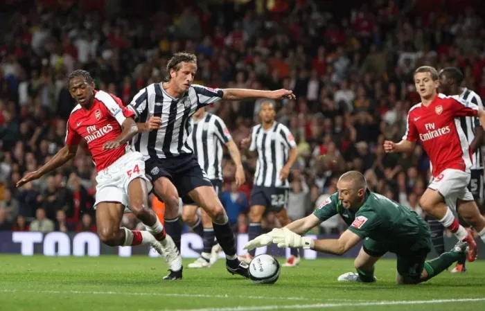 Framed Print : Sanchez Watt (Arsenal) Jonas Olsson and Dean Kiely (WBA) Framed Print : Sanchez Watt (Arsenal) Jonas Olsson and Dean Kiely (WBA)