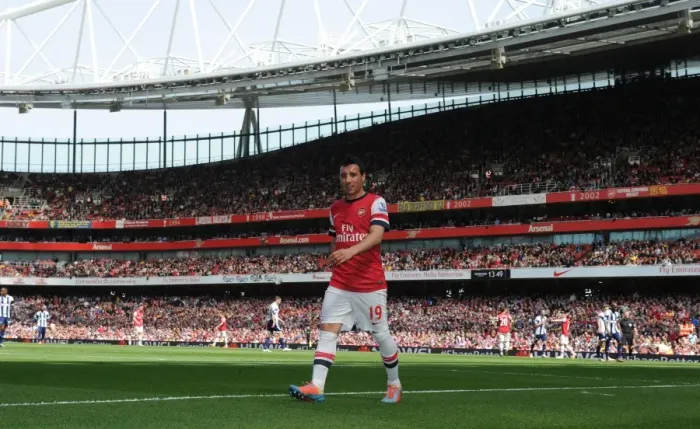 Framed Print : Santi Cazorla in Action: Arsenal vs West Bromwich Albion, Premier League 2013-14