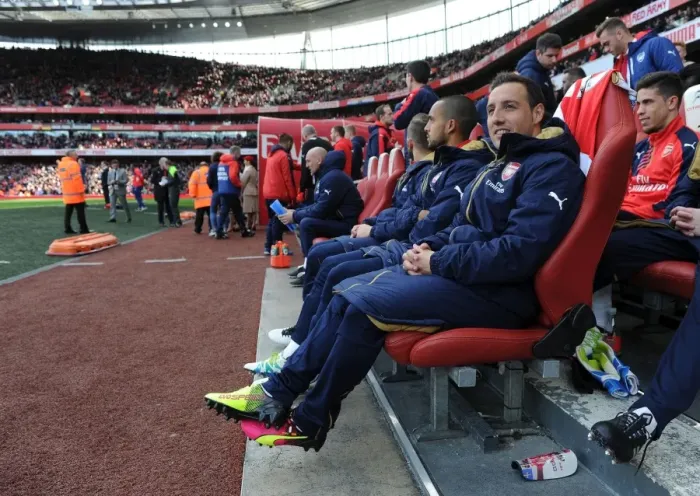Framed Print : Santi Cazorla on the Arsenal Bench: Premier League 2015-16 Framed Print : Santi Cazorla on the Arsenal Bench: Premier League 2015-16