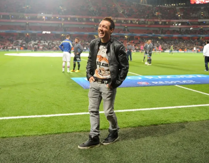 Framed Print : Santi Cazorla: Arsenal's Midfield Maestro Shines Against SSC Napoli (2013-14 UEFA Champions League) Framed Print : Santi Cazorla: Arsenal's Midfield Maestro Shines Against SSC Napoli (2013-14 UEFA Champions League)