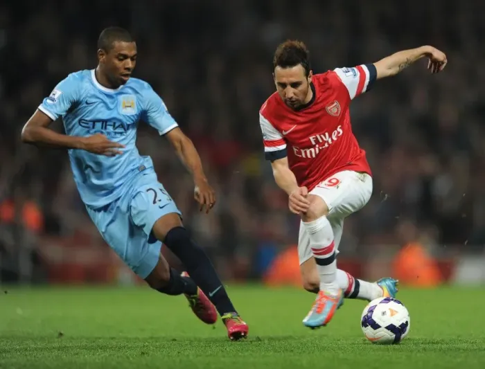 Framed Print : Santi Cazorla Outmaneuvers Fernandinho: Arsenal vs Manchester City, Premier League 2013 / 14 Framed Print : Santi Cazorla Outmaneuvers Fernandinho: Arsenal vs Manchester City, Premier League 2013 / 14