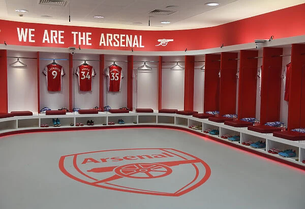 Behind the Scenes: Arsenal Changing Room before Arsenal vs. Wolverhampton Wanderers (Premier League 2021-22)