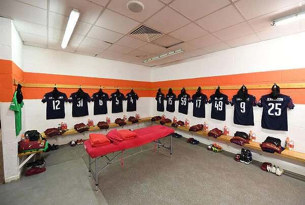 Behind the Scenes: Arsenal FC's FA Cup Preparations at Blackpool - The Changing Room