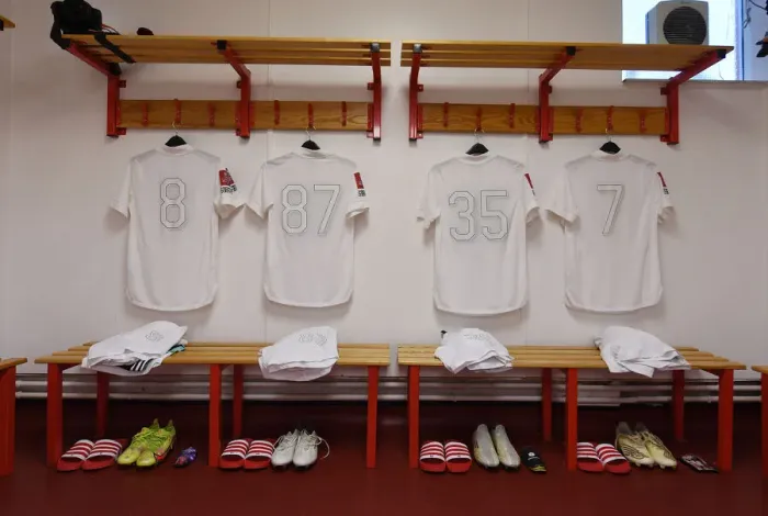 Framed Print : Behind the Scenes: Arsenal's FA Cup Preparation at Nottingham Forest's City Ground