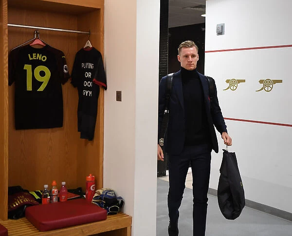 Behind the Scenes: Bernd Leno in Arsenal Changing Room Before Arsenal vs. Huddersfield Town (2018-19)