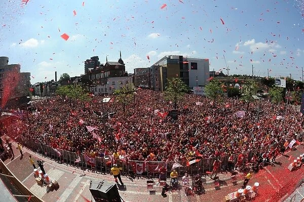 Sea of Celebration: Arsenal FA Cup Victory Parade (2014)
