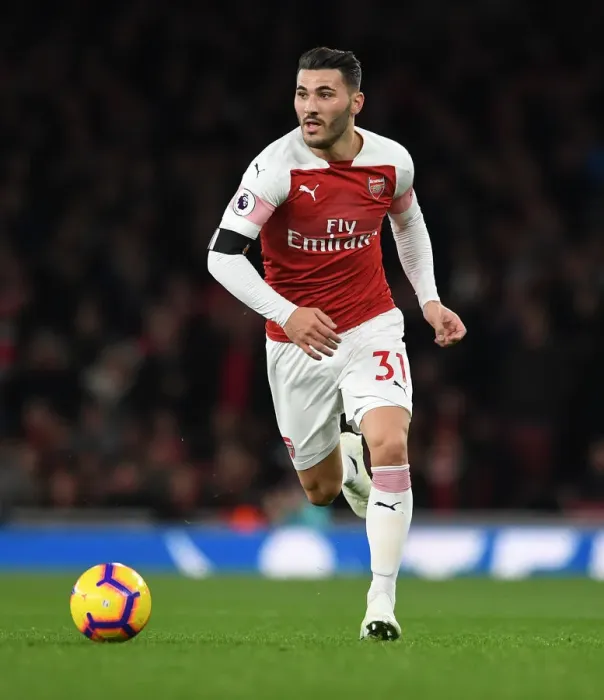 Framed Print : Sead Kolasinac in Action: Arsenal vs. Liverpool, Premier League 2018-19 Framed Print : Sead Kolasinac in Action: Arsenal vs. Liverpool, Premier League 2018-19