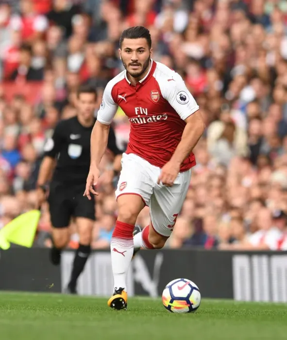Framed Print : Sead Kolasinac in Action: Arsenal vs AFC Bournemouth, Premier League 2017-18
