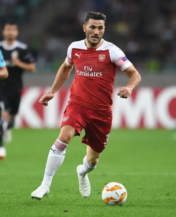 Framed Print : Sead Kolasinac in Action: Arsenal vs Qarabag, UEFA Europa League 2018-19
