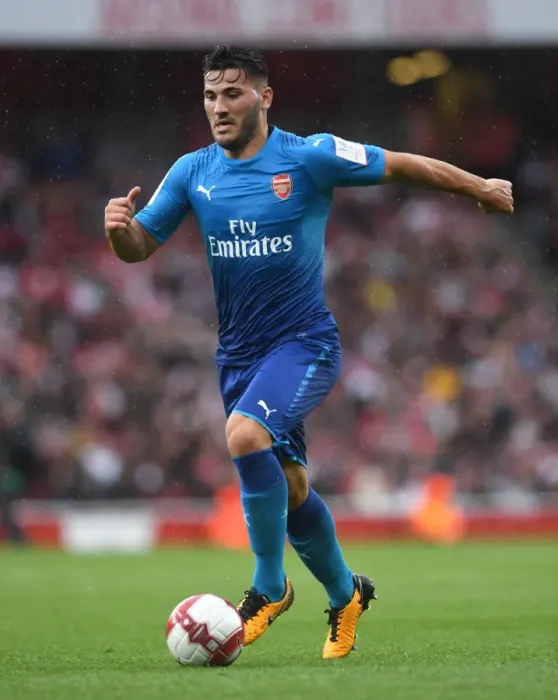 Framed Print : Sead Kolasinac in Action: Arsenal vs SL Benfica, Emirates Cup 2017-18