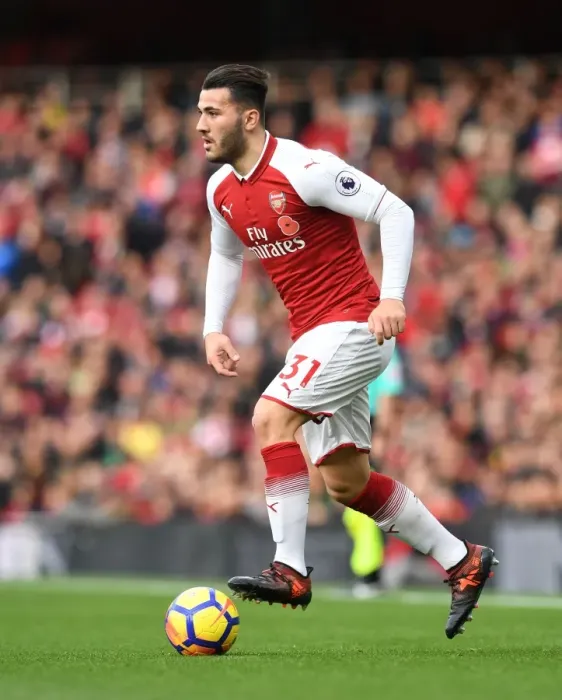 Framed Print : Sead Kolasinac in Action: Arsenal vs Swansea City, Premier League 2017-18 Framed Print : Sead Kolasinac in Action: Arsenal vs Swansea City, Premier League 2017-18
